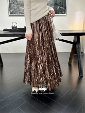 2025年秋季时尚百搭通勤简约休闲丝绒皱皱半身裙，女装半身裙，织己羊绒