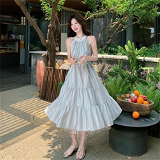 海边度假挂脖连衣裙女2025夏季新款法式巨好看气质绝美仙女长裙子，女装连衣裙，2C375