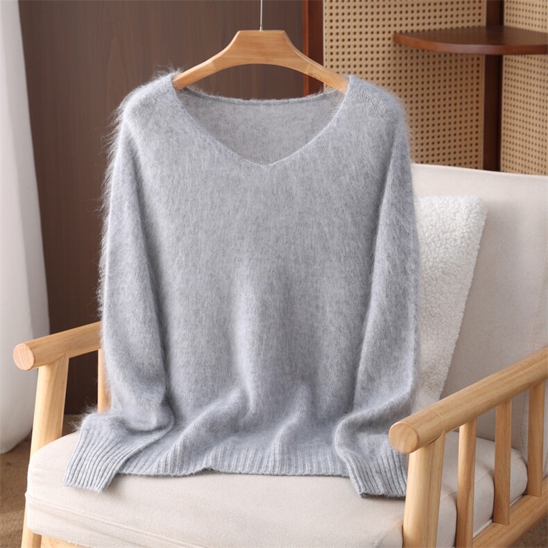 2025年秋季时尚百搭通勤简约休闲一线成衣花纱拉绒V领，女装羊绒衫，昭美纯山羊绒