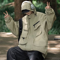 卡其色