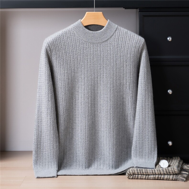 2025年秋季圆领长袖青春流行针加厚扭花半高领，男装羊绒套衫，戎禾素