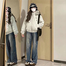 灰色