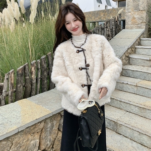 皮毛一体仿貂绒皮草外套女2025新款洋气秋冬季毛毛短款小香风图片