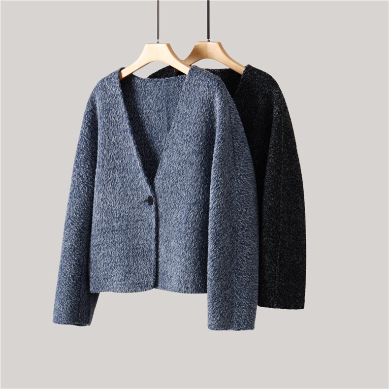 2025年秋季新款百搭V领针织开衫，女装针织衫/毛衣，米咔羊绒