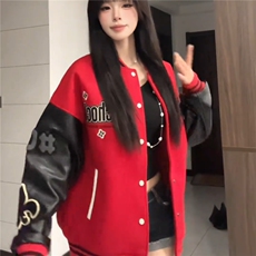 红色