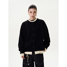 1506/QYM1890/P64氛围感纽扣设计假两件冬季简约宽松针织开衫外套，女装短外套，星座1506