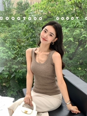 2025年夏季单件套头修身型背心纯色内搭时尚百搭，女装背心吊带，玛卡隆羊绒