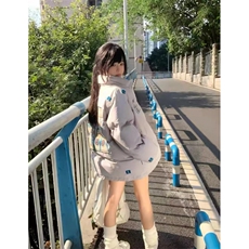 灰色