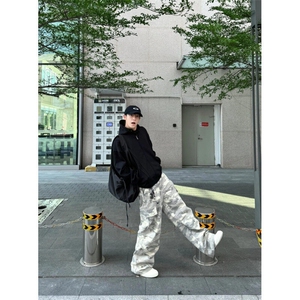 迷彩工装裤男夏季美式高街潮牌痞帅休闲裤子高级感宽松直筒阔腿裤图片
