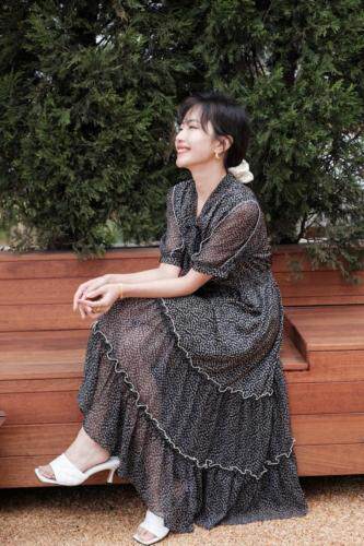 【新款现货】特种绣花边碎花连衣裙，女装连衣裙，易霏金熙