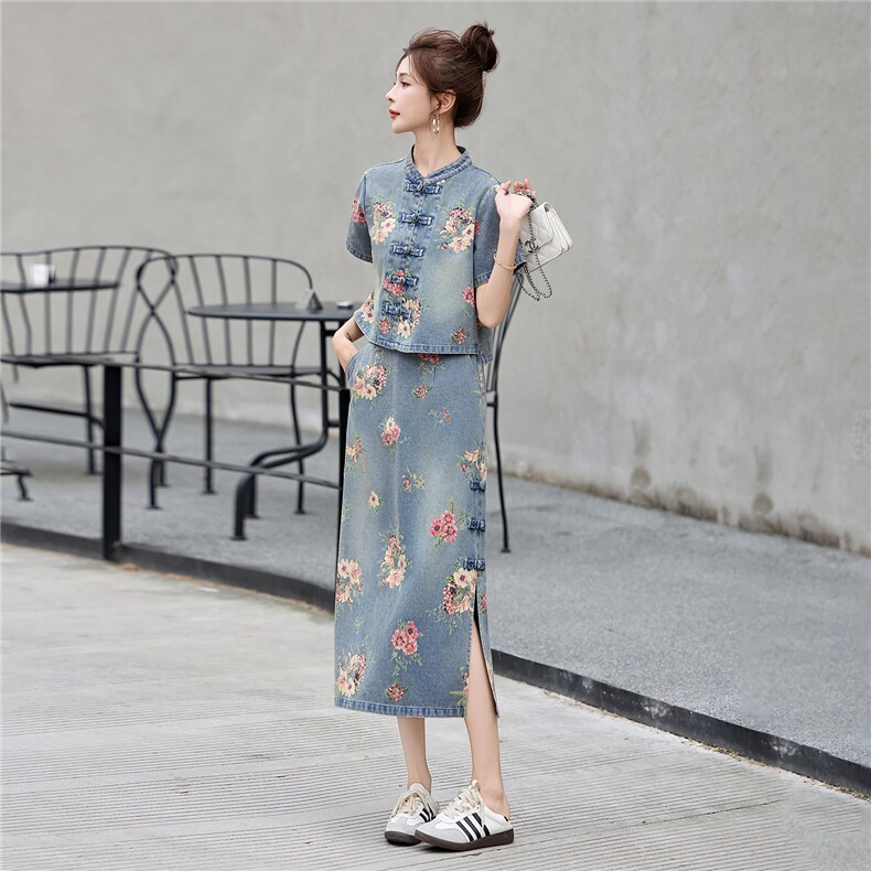 现货主推2026年夏季新款女时尚复古印花轻薄牛仔新中式两件套裙,女装套装/套裙,关键词