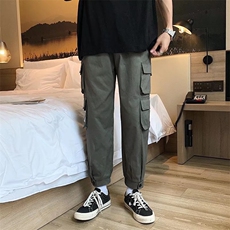 灰色