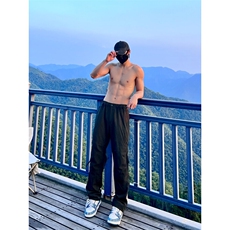 数据猛软壳某音冲锋裤得物品质直接冲，男装休闲裤，星座310A-4