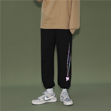 灰色