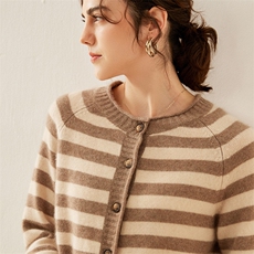 2025年秋季单排扣常规款单件长袖落肩袖圆领开衫针织衫，女装针织衫/毛衣，溪贝羊绒