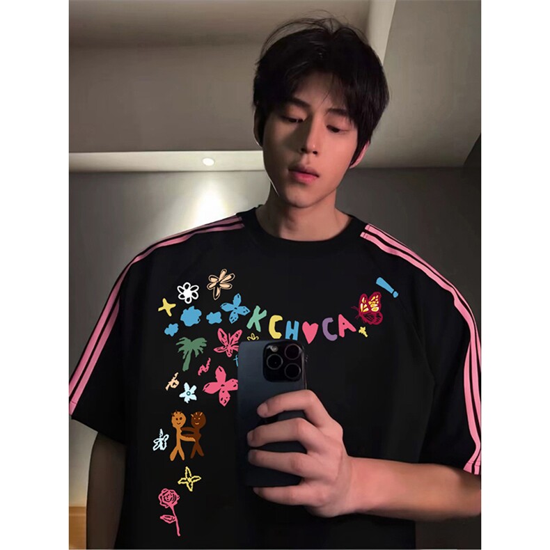 抖音得物品质二开240克宽松纯棉美式潮牌印花三条杠中性风短袖T恤,男装T恤,电商A486