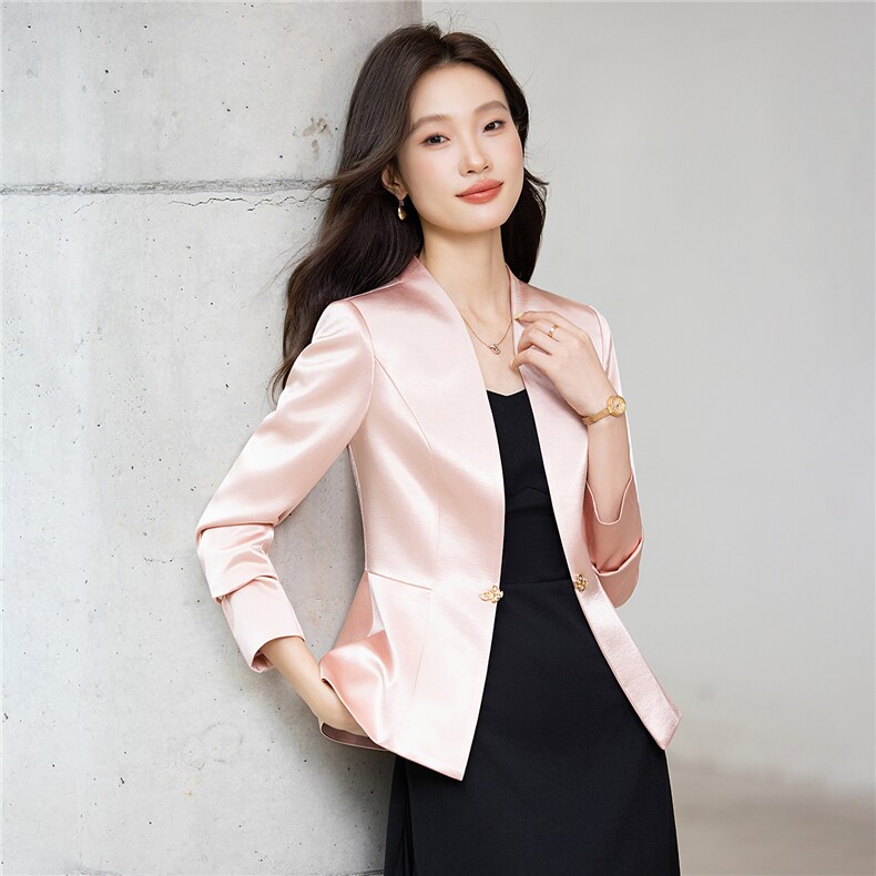 现货2025早秋新款醋酸缎面气质西装短款小外套女，女装短外套，苗苗