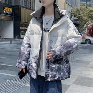 现货   仓库桥园路 渐变色连帽潮牌宽松羽绒服R8833P100图片
