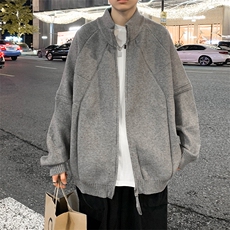 灰色