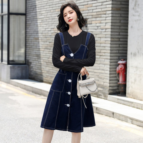 2022新款减龄洋气套装网红显瘦港味休闲套裙收腰背带裙女秋，女装套装/套裙，瑶迪依秀