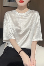2025新款气质丝滑缎面显瘦T恤衫女轻奢褶皱设计短袖百搭减龄上衣，女装T恤，佳绒高端店
