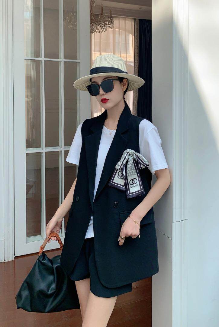 时尚胸花马甲，女装马甲，咔蒂妮