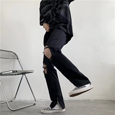 黑色