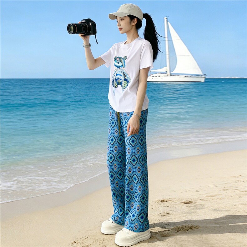 盐系减龄时尚休闲运动套装女夏新款圆领镶钻小熊短袖阔腿裤两件套,女装套装/套裙,江南