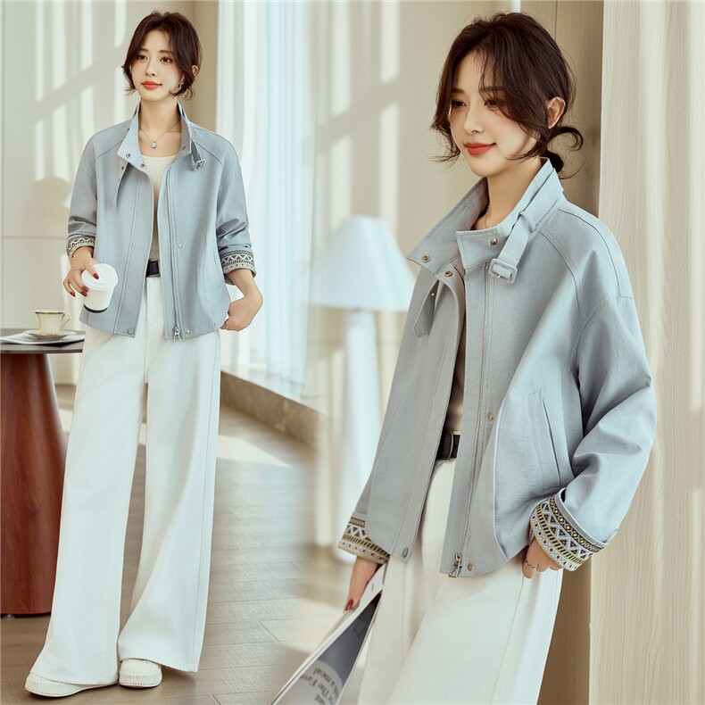 复古英伦风立领短款风衣外套女2026早春新款洋气夹克简约百搭上衣，女装短外套，梦懿尔