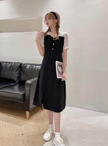 夏季新款温柔连衣裙气质女神范法式复古收腰开衩赫本风小黑裙，女装连衣裙，香水之恋