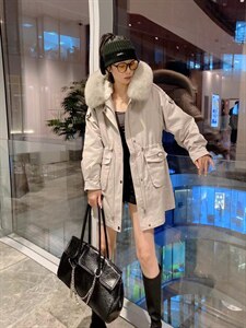 爱美欧 现货  收腰派克服图片