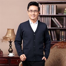 藏青色