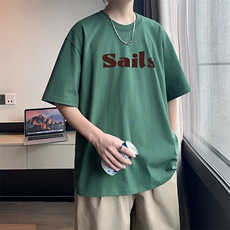 墨绿色