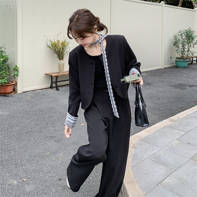 黑色蕾丝拼接西装套装女秋2025新款大方得体西服阔腿裤穿搭两件套图片
