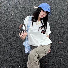 白色