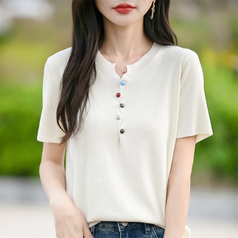 新款夏季时髦减龄气质百搭女士圆领彩扣短袖显瘦图片