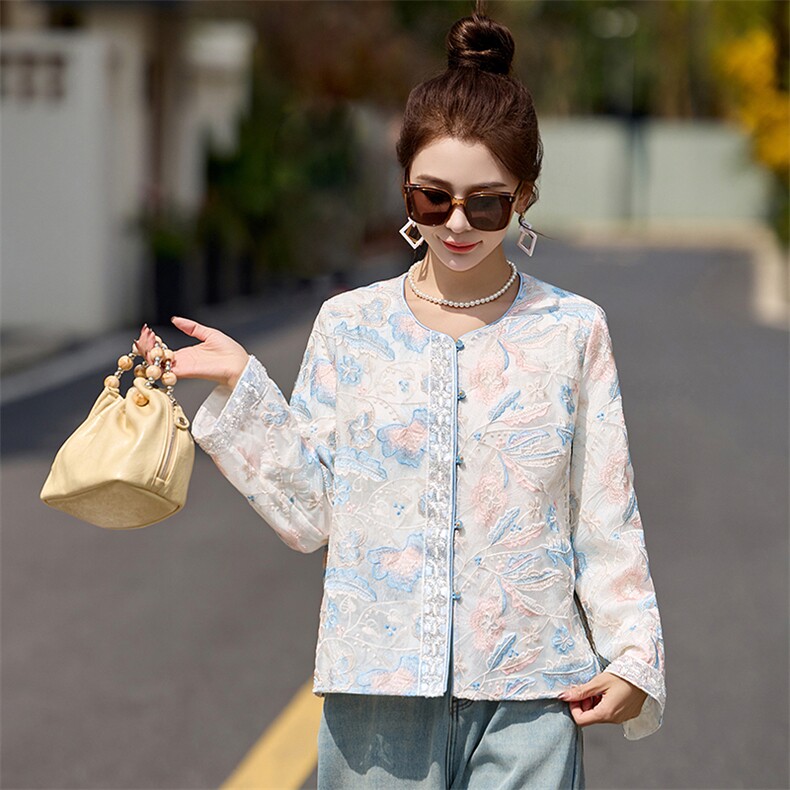 新中式国风外套女2025春季新款复古刺绣提花设计感小众高级感上衣,女装短外套,布芭啦