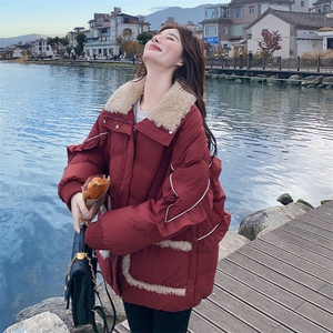 现货主推   羊羔毛拼接红色休闲羽绒服5832-P305-K458图片