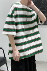 红色
