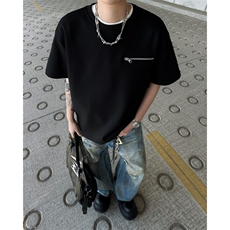 黑色