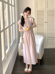 粉色小香风收腰减龄连衣裙女夏2025宽松慵懒风设计感亮片仙女长裙图片
