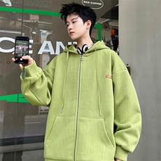 草绿色