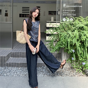 复古印花马甲阔腿裤两件套女2025年夏季新款老钱风巨好看穿搭套装图片