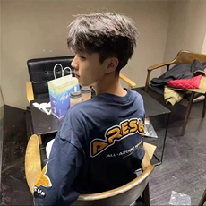 藏青色