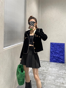 丝绒外套图片