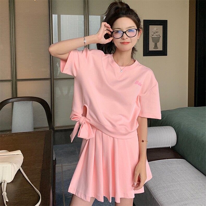 粉色设计感网红卫衣套装女夏季新款小个子学院风减龄百褶裙两件套,女装套装/套裙,2C052