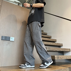 深灰色