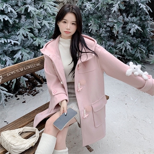 雪景 甜美粉色牛角扣毛呢连帽外套（可拆卸玩偶）图片