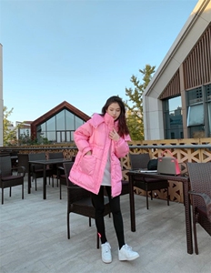 韩系大口袋可收腰羽绒服图片