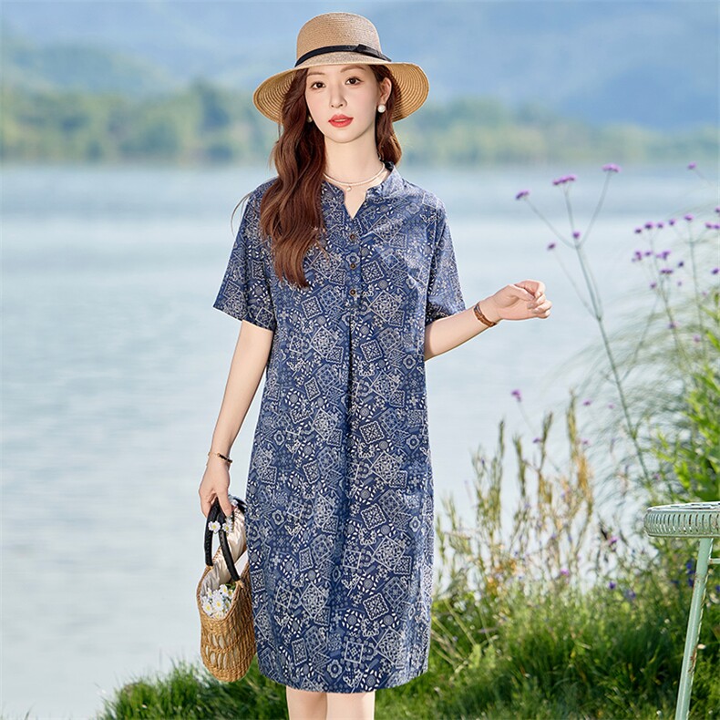 现货2025年夏季文艺复古优雅印花中长款妈妈连衣裙,女装连衣裙,依恋蒂丝